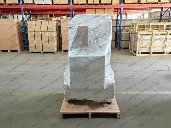 Máquina de alimentos para massas embrulhada com filme